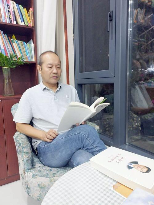 商丘60岁医生名叫“国庆” 曾赴汶川救援、驰援湖北抗疫